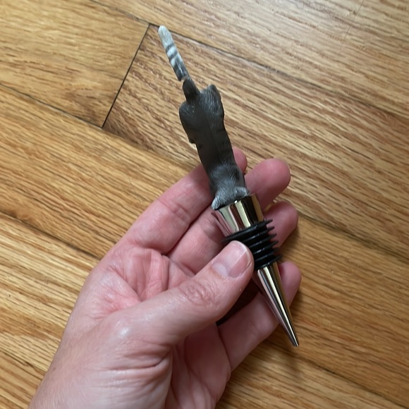 *Host Pick* Grey Tabby Kitty Cat Wine Bottle Stopper - Picture 6 of 6